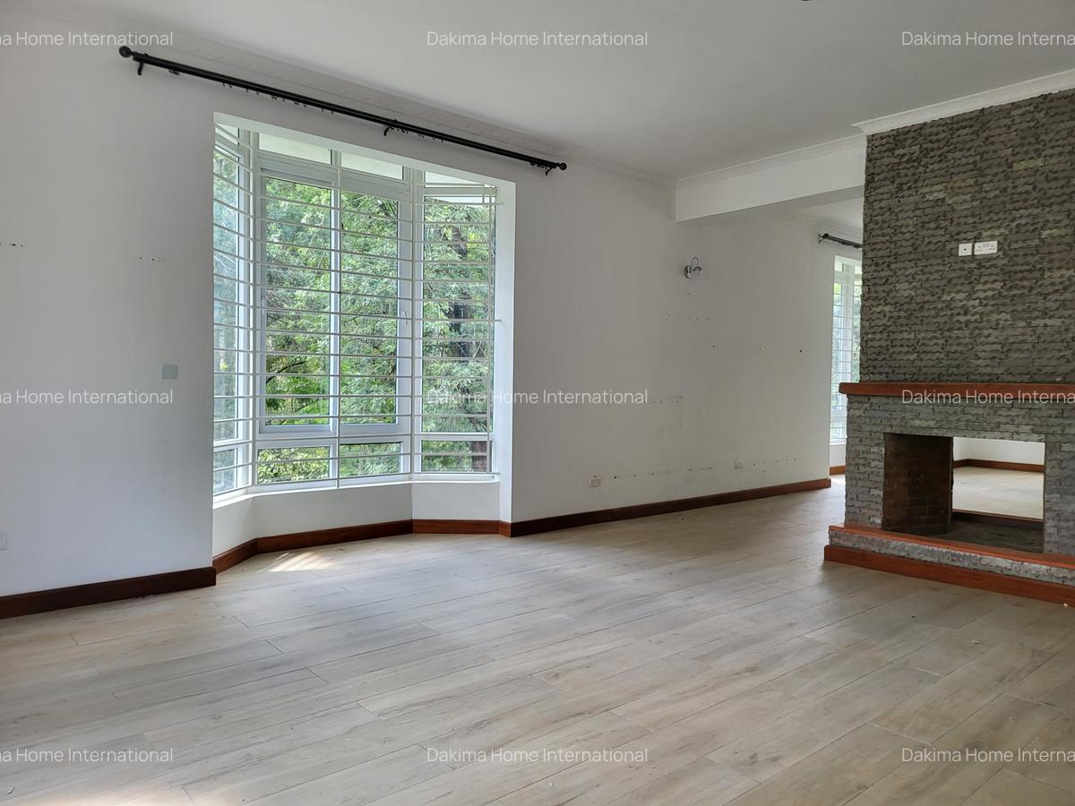 5 Bed Townhouse with En Suite in Rosslyn - 7