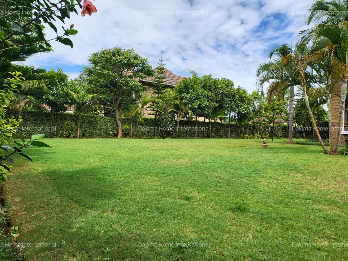 5 Bed Townhouse with En Suite in Runda - 15