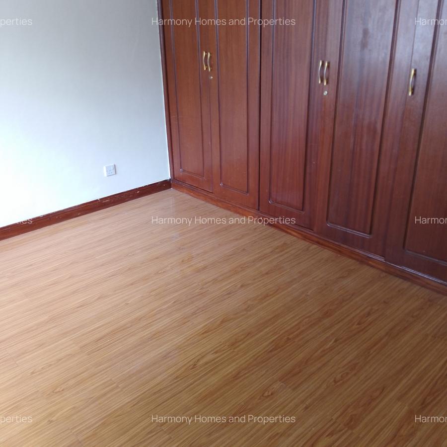 4 Bed Apartment with En Suite at Riverside - 5