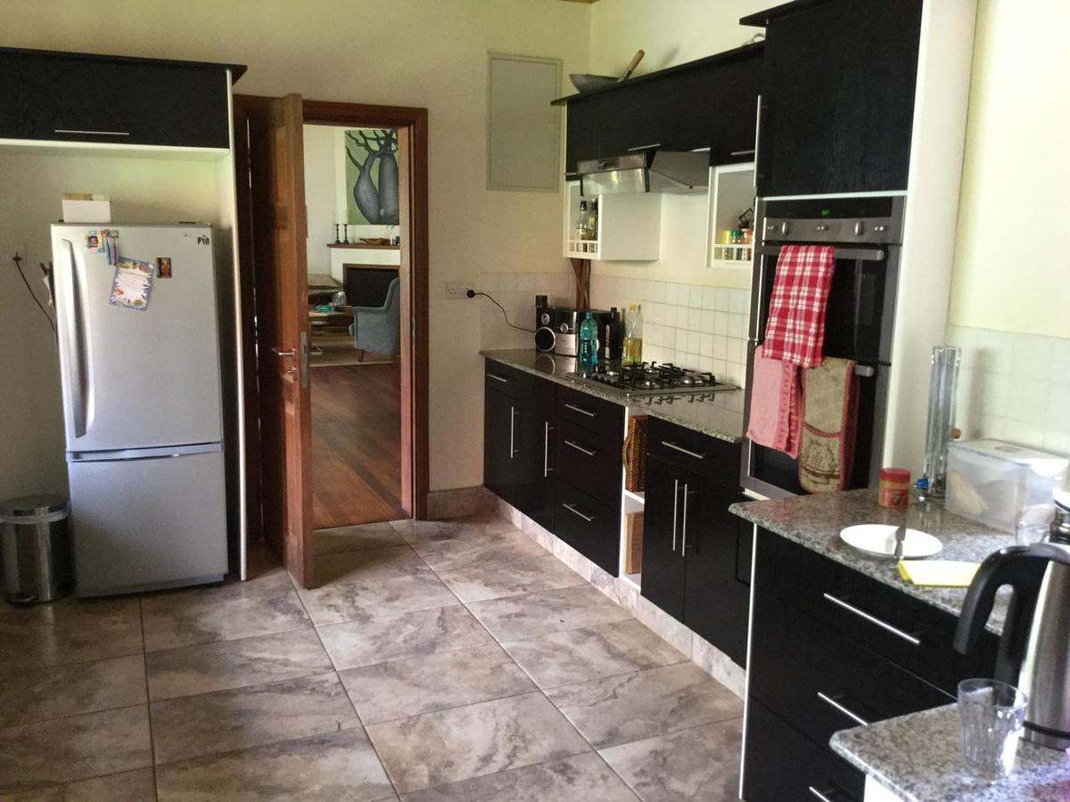 4 Bed Townhouse with En Suite in Lavington - 14