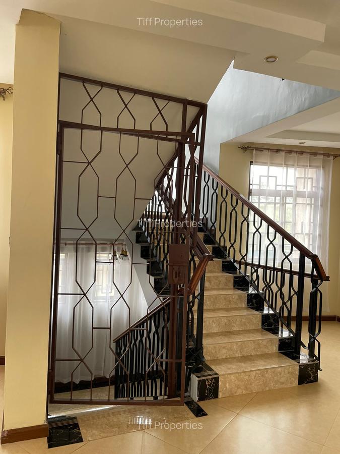 4 Bed Townhouse in Runda - 6