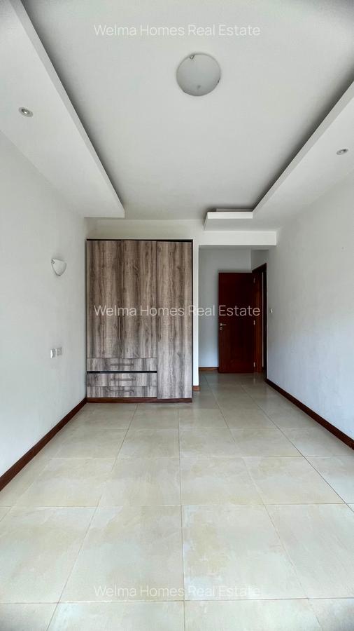 2 Bed Apartment with Swimming Pool at Lantana Road - 12