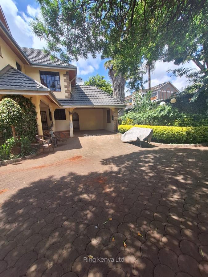 5 Bed Townhouse with En Suite in Lavington - 6
