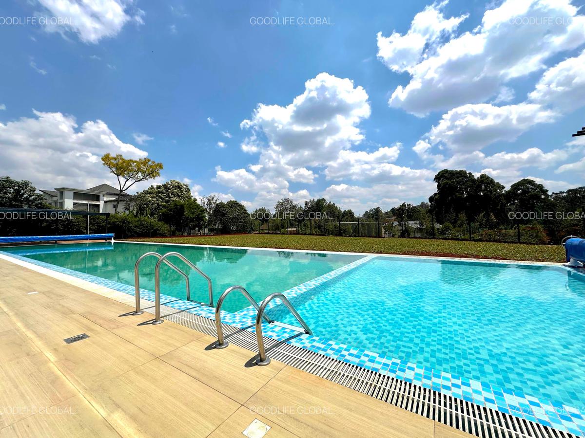 4 Bed Apartment with En Suite at Rosslyn - 5