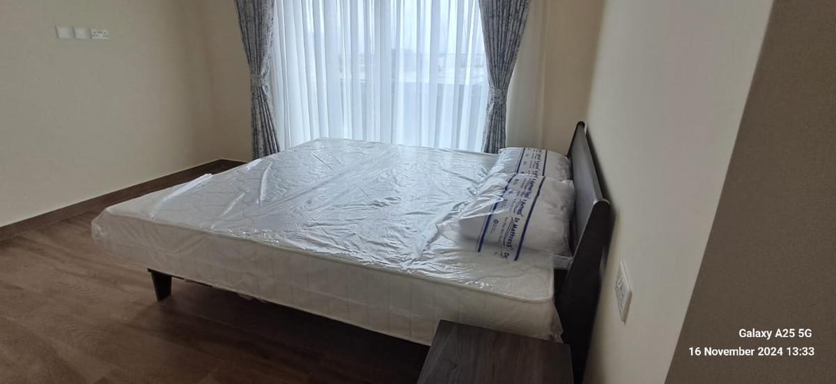 Furnished 2 Bed Apartment with En Suite at Parklands - 16