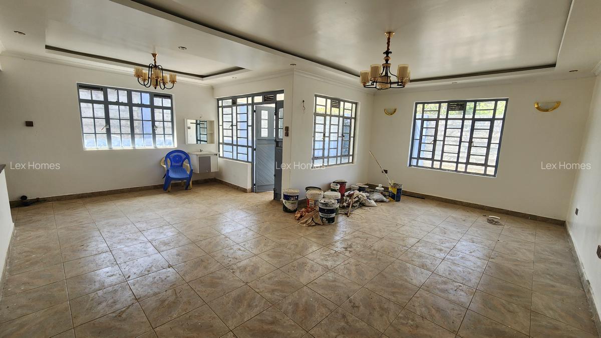 3 Bed House with En Suite at Rimpa - 7