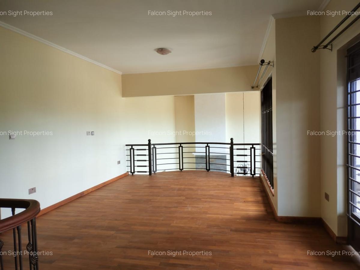 5 Bed Townhouse with En Suite at Few Minutes Drive To Gigiri And Roslyn Academy - 11