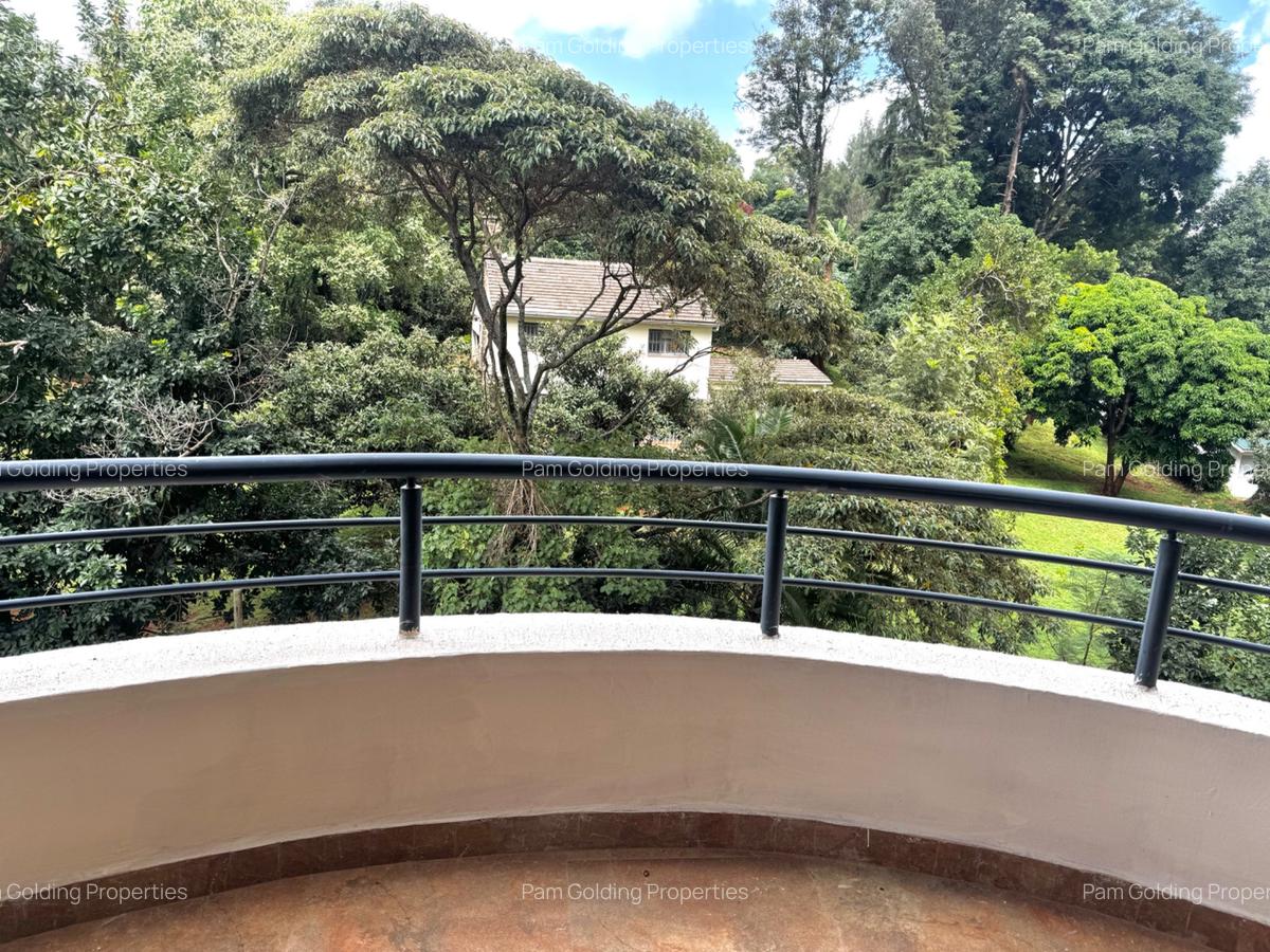 Furnished 4 Bed Apartment with En Suite in Riverside - 14