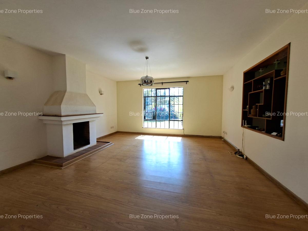 4 Bed Townhouse with En Suite at Off Runda Grove - 6