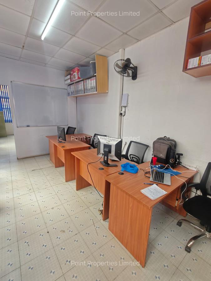 400 ft² Office with Service Charge Included in Westlands Area - 8