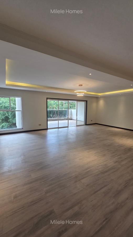 Serviced 3 Bed Apartment with En Suite at Riverside Drive - 1