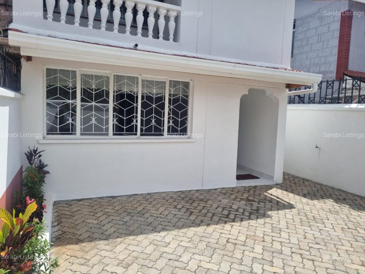 4 Bed Townhouse with En Suite in Lavington - 8