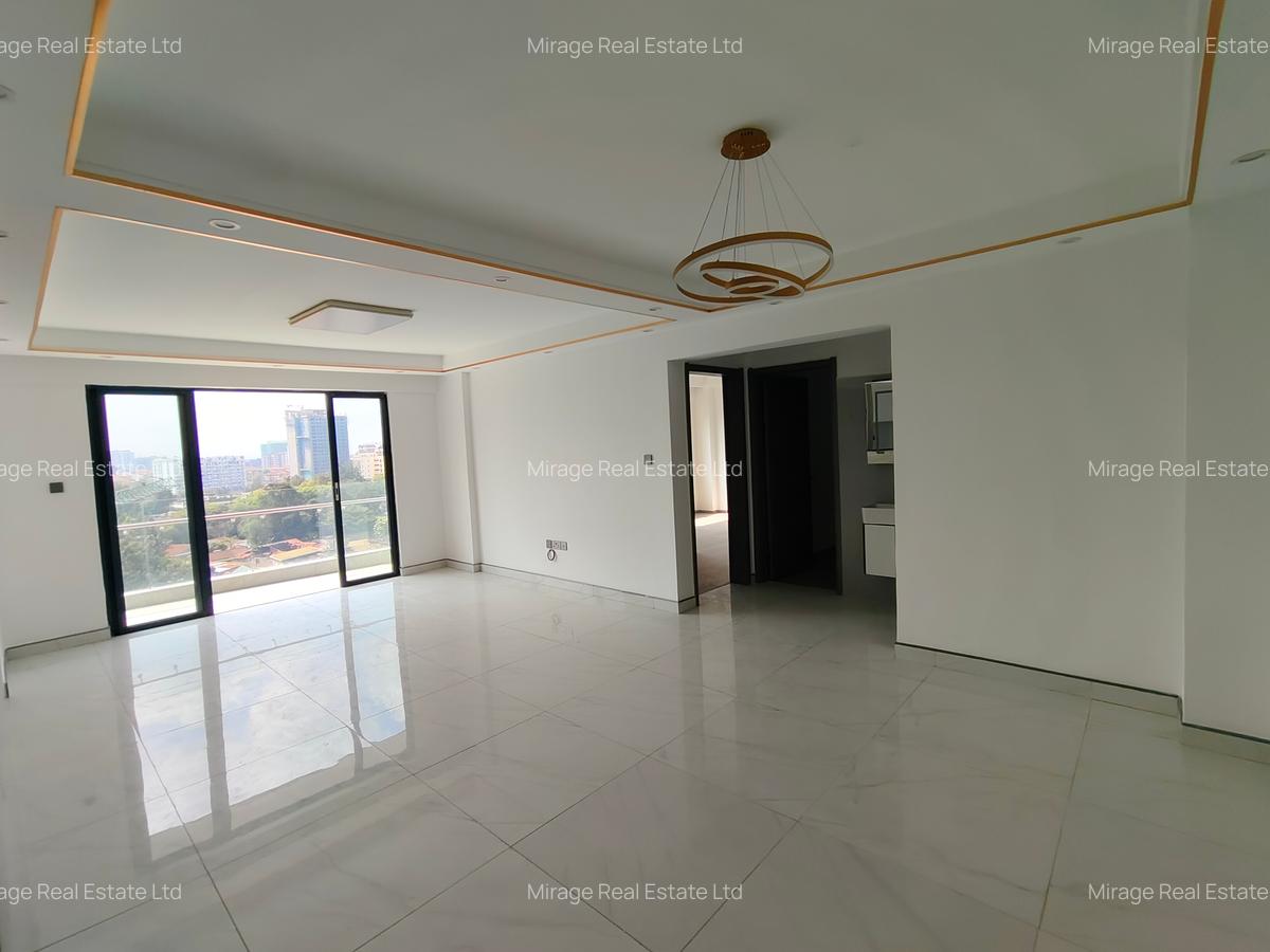 2 Bed Apartment with Swimming Pool in Kilimani - 11