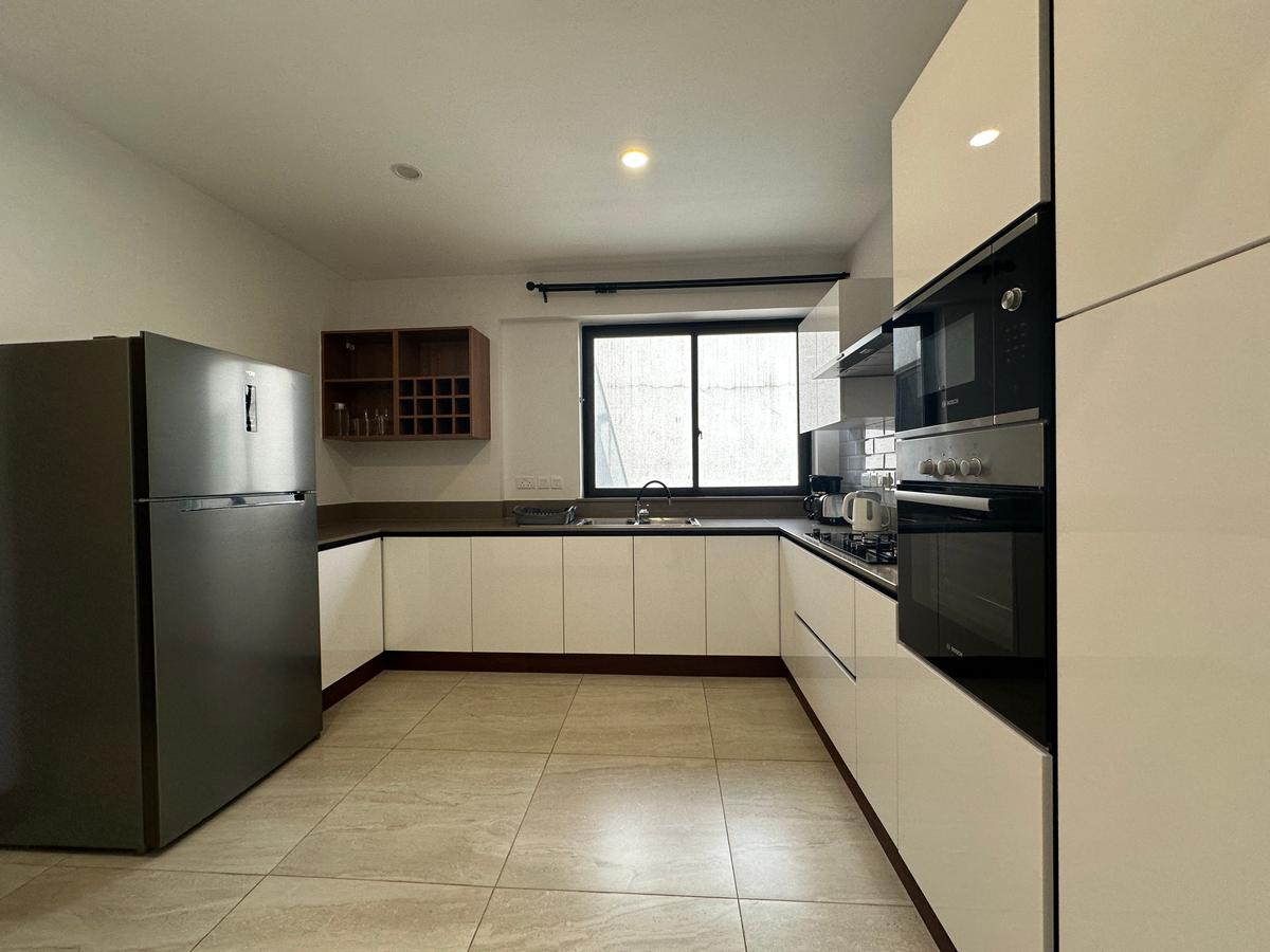 Serviced 3 Bed Apartment with En Suite in Westlands Area - 12