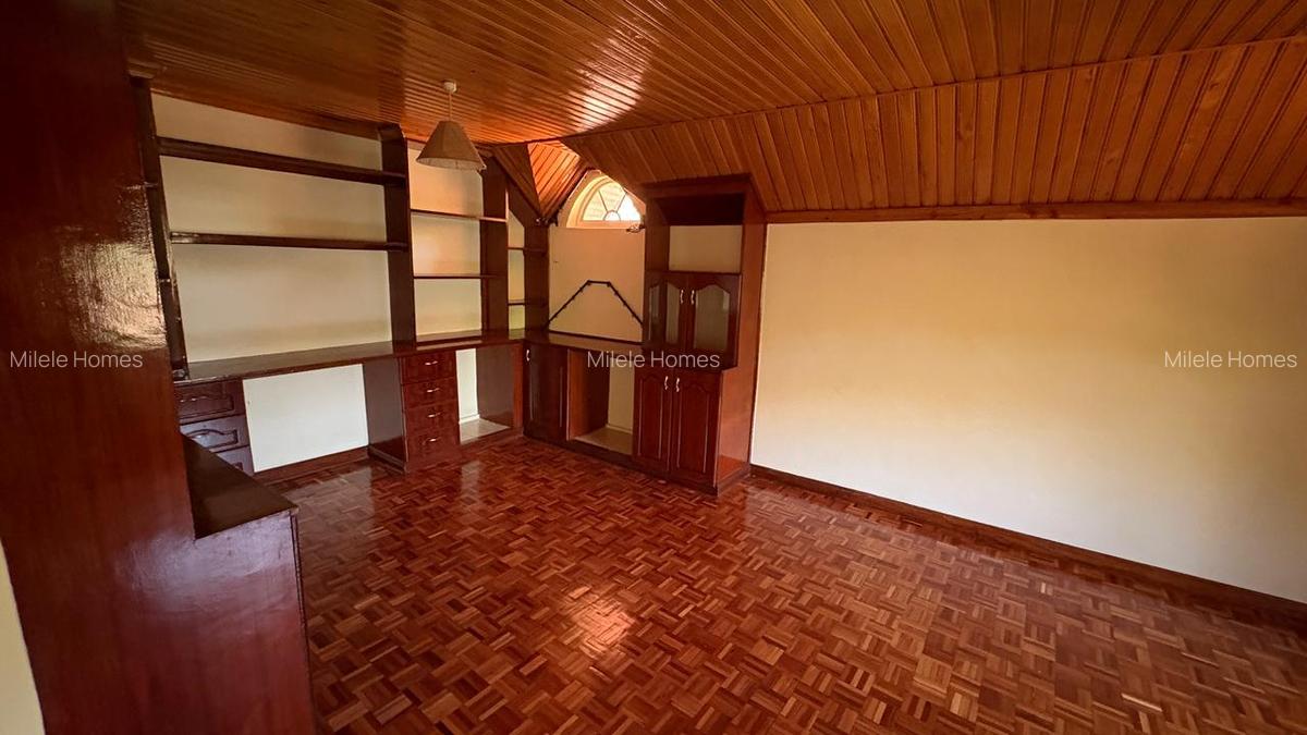6 Bed Villa with En Suite at Eliud Mathu - 14