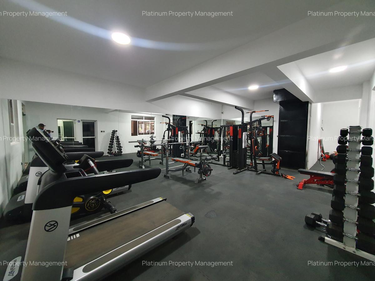 3 Bed Apartment with En Suite in Parklands - 18