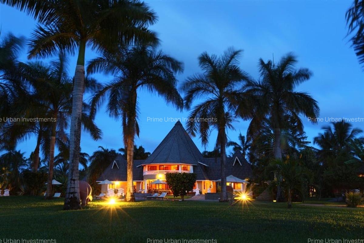 10 Bed Villa with En Suite in Diani - 9