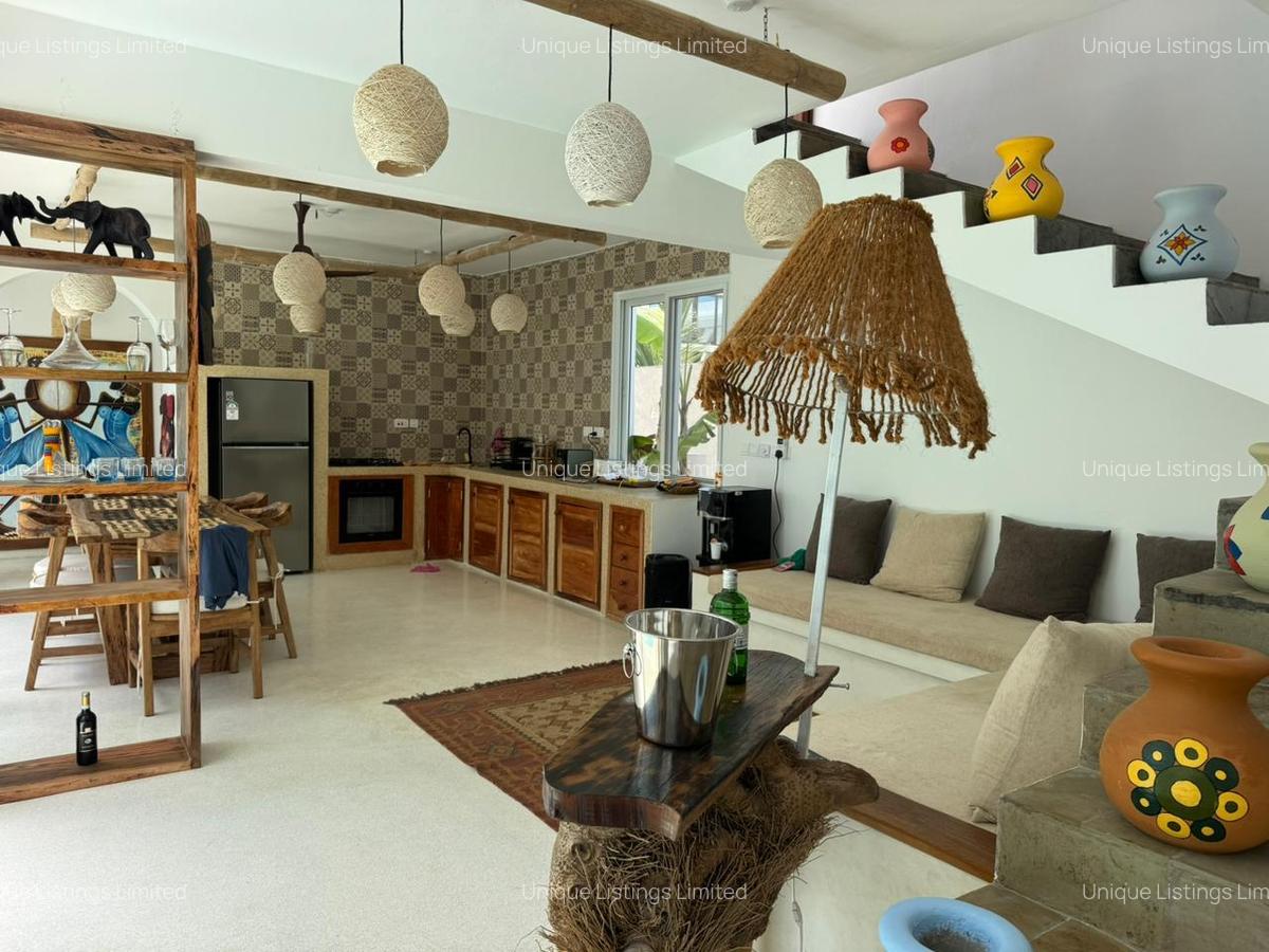 3 Bed Villa with En Suite in Watamu - 16