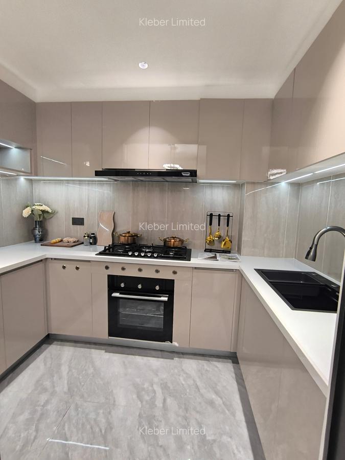 3 Bed Apartment with En Suite in Westlands Area - 4