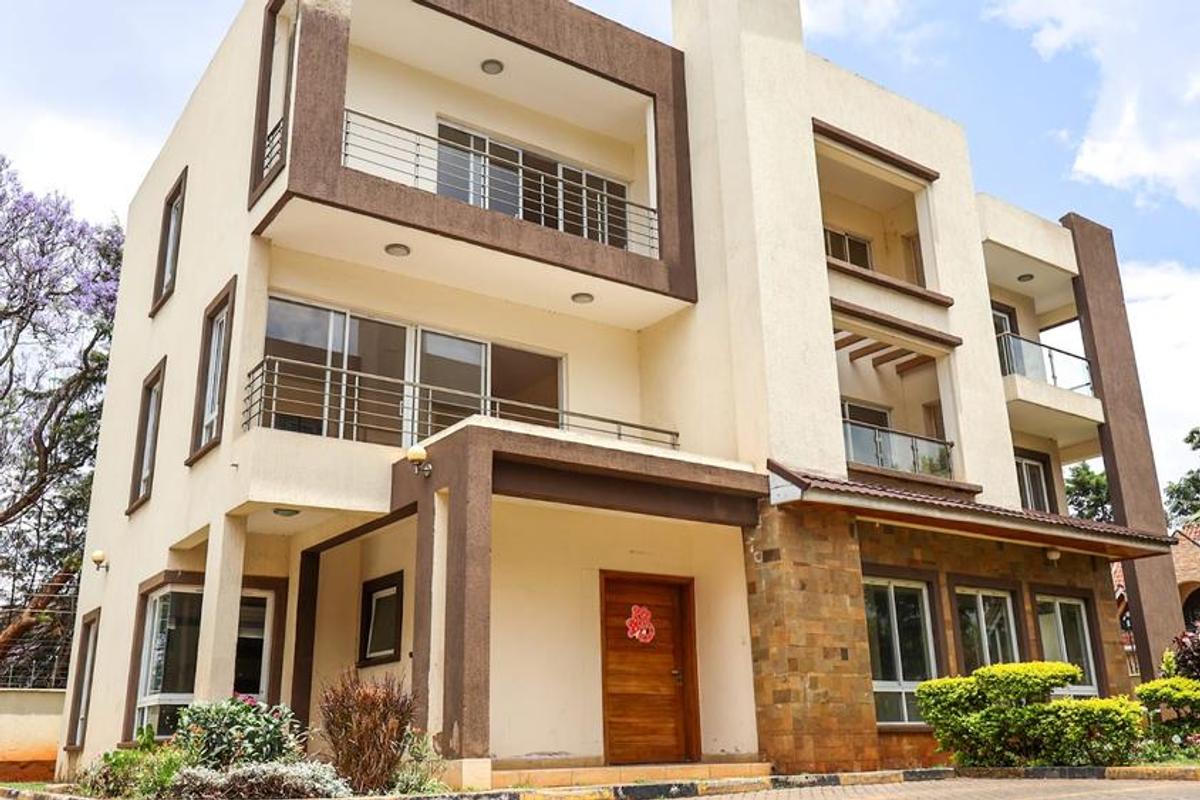 5 Bed Townhouse with En Suite at Lavington Shopping Centre