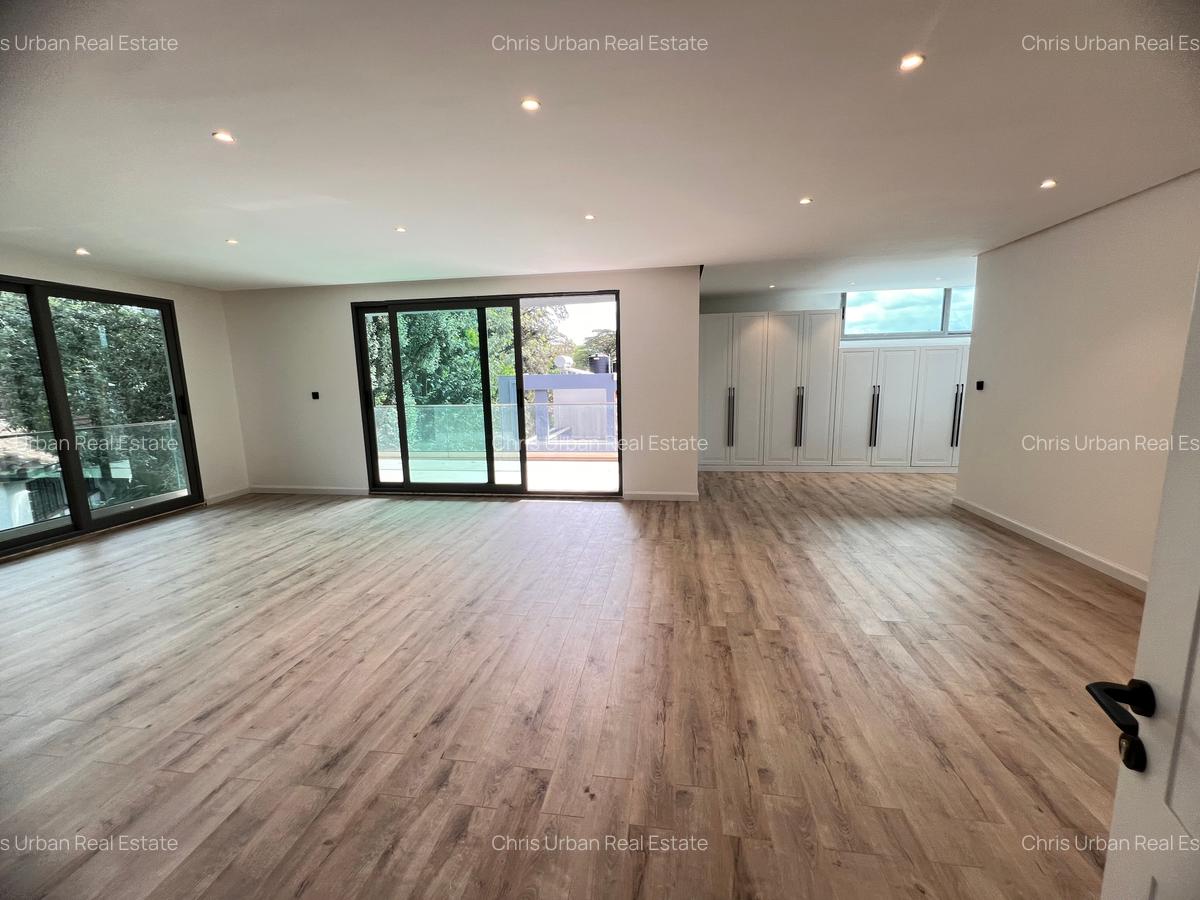 5 Bed Townhouse with En Suite at Lavington Mall - 14