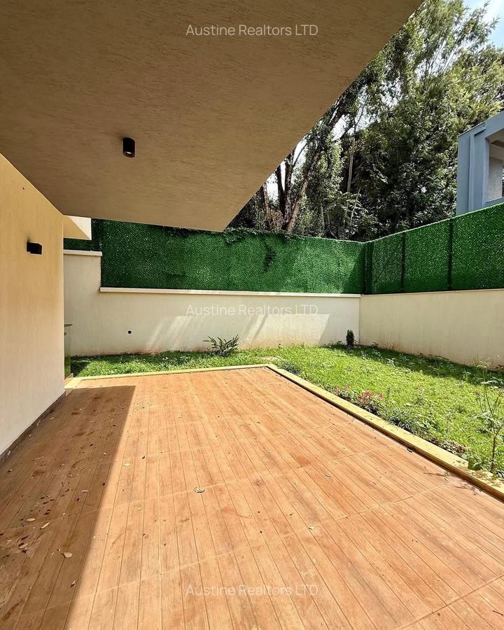 5 Bed Townhouse with En Suite at Chalbi Drive - 10