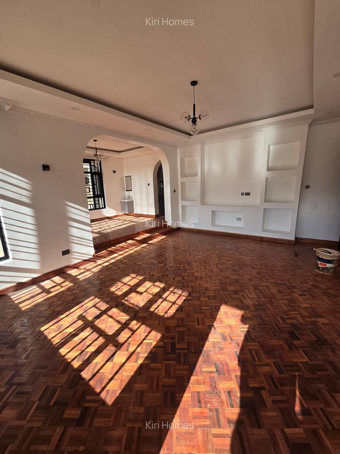 5 Bed Townhouse with En Suite in Karen - 7