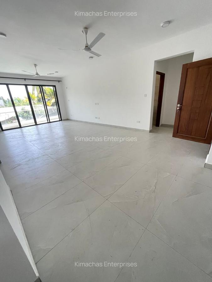 Serviced 3 Bed Apartment with En Suite at Bustani Close - 2