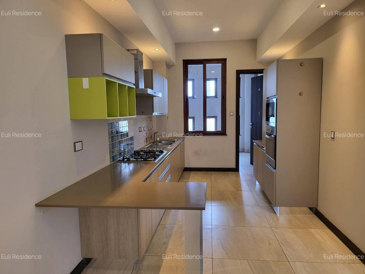 3 Bed Apartment with En Suite at General Mathenge - 6