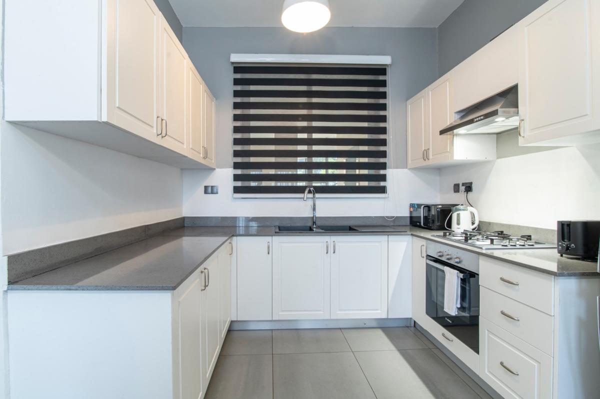 2 Bed Apartment with En Suite in Westlands Area - 6