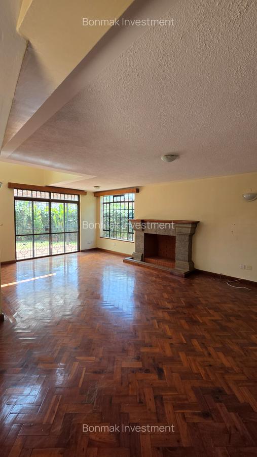 4 Bed Townhouse with En Suite at Nairobi. - 6
