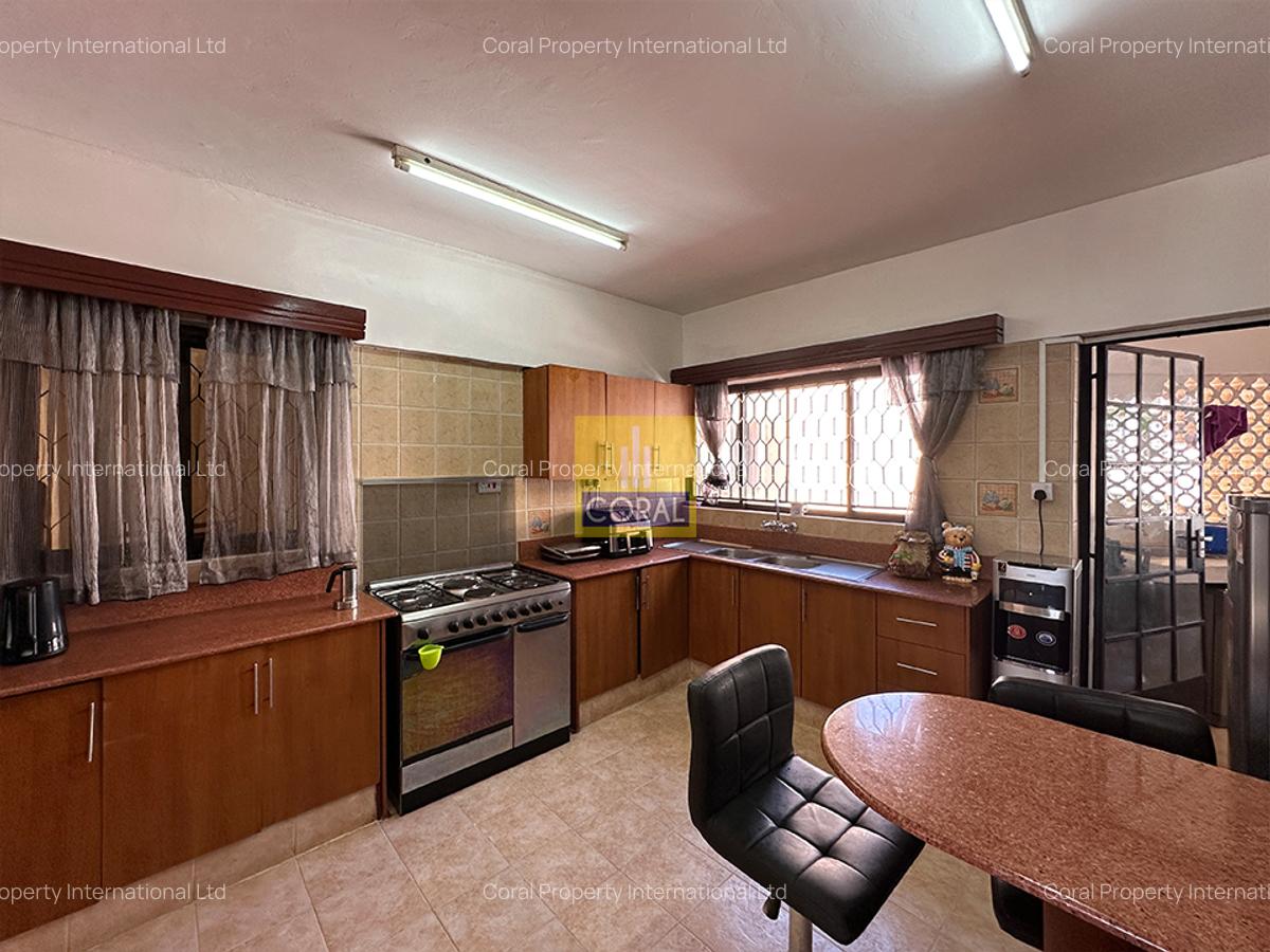 4 Bed Apartment in Rhapta Road - 7