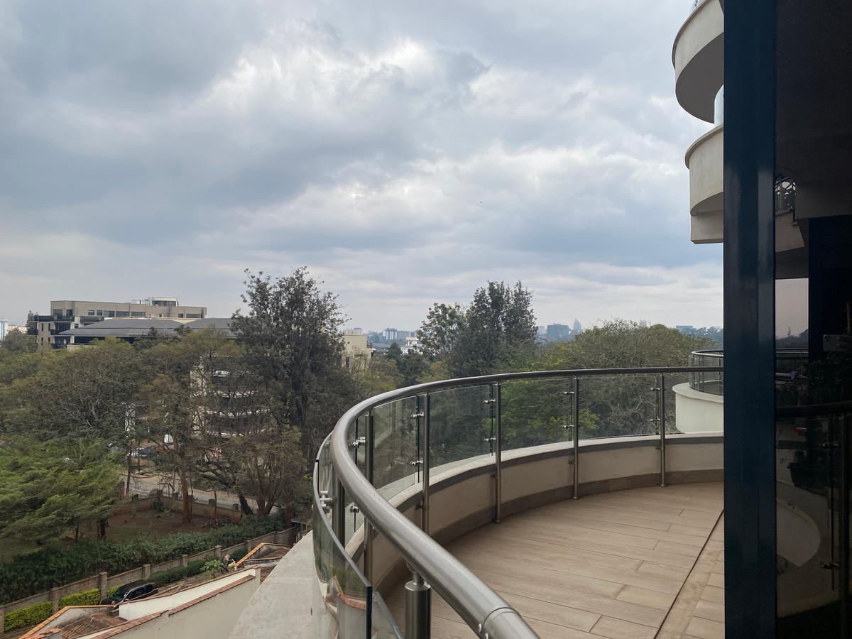 2 Bed Apartment with En Suite in Westlands Area - 1