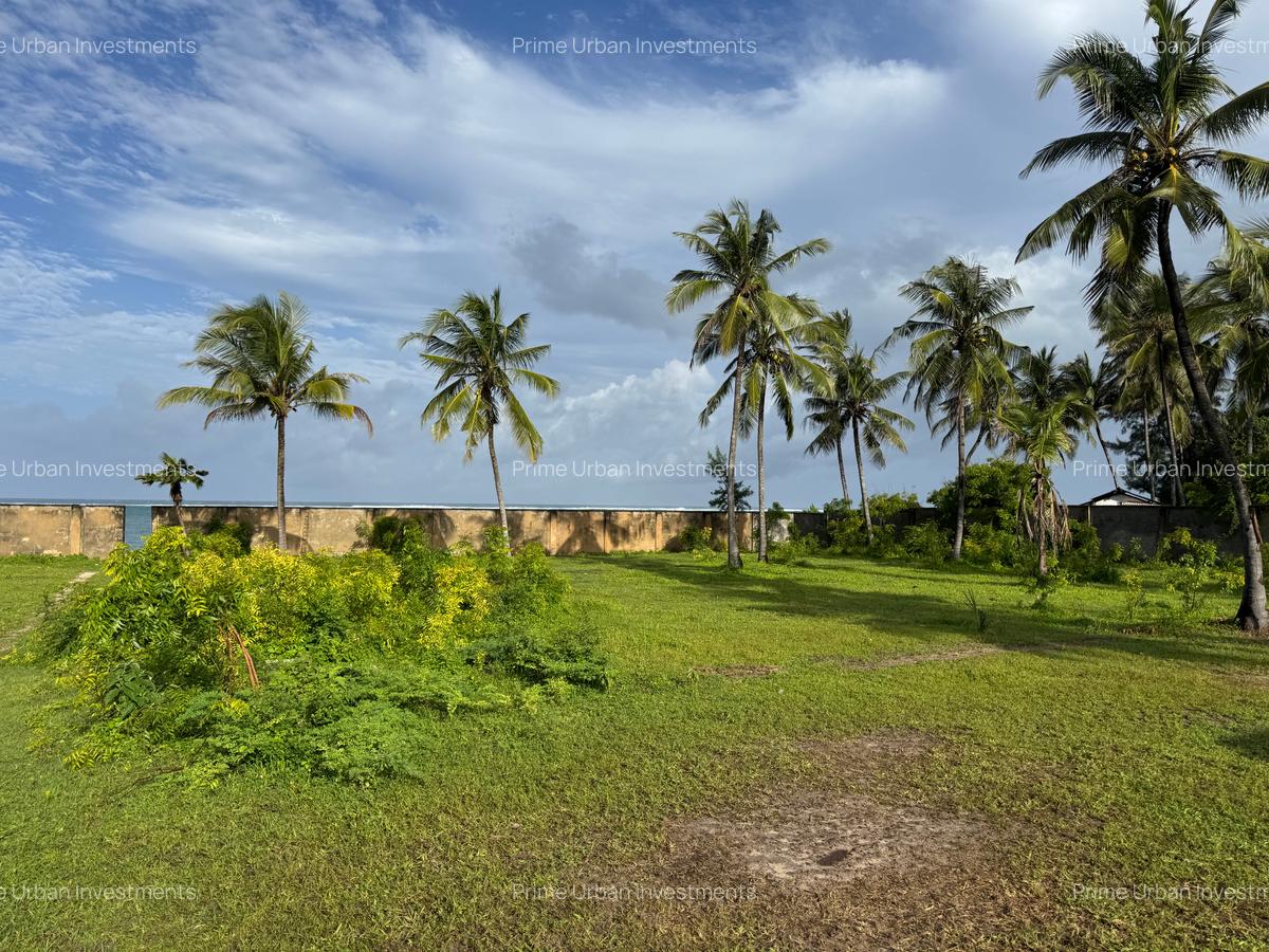 Land in Kikambala - 8