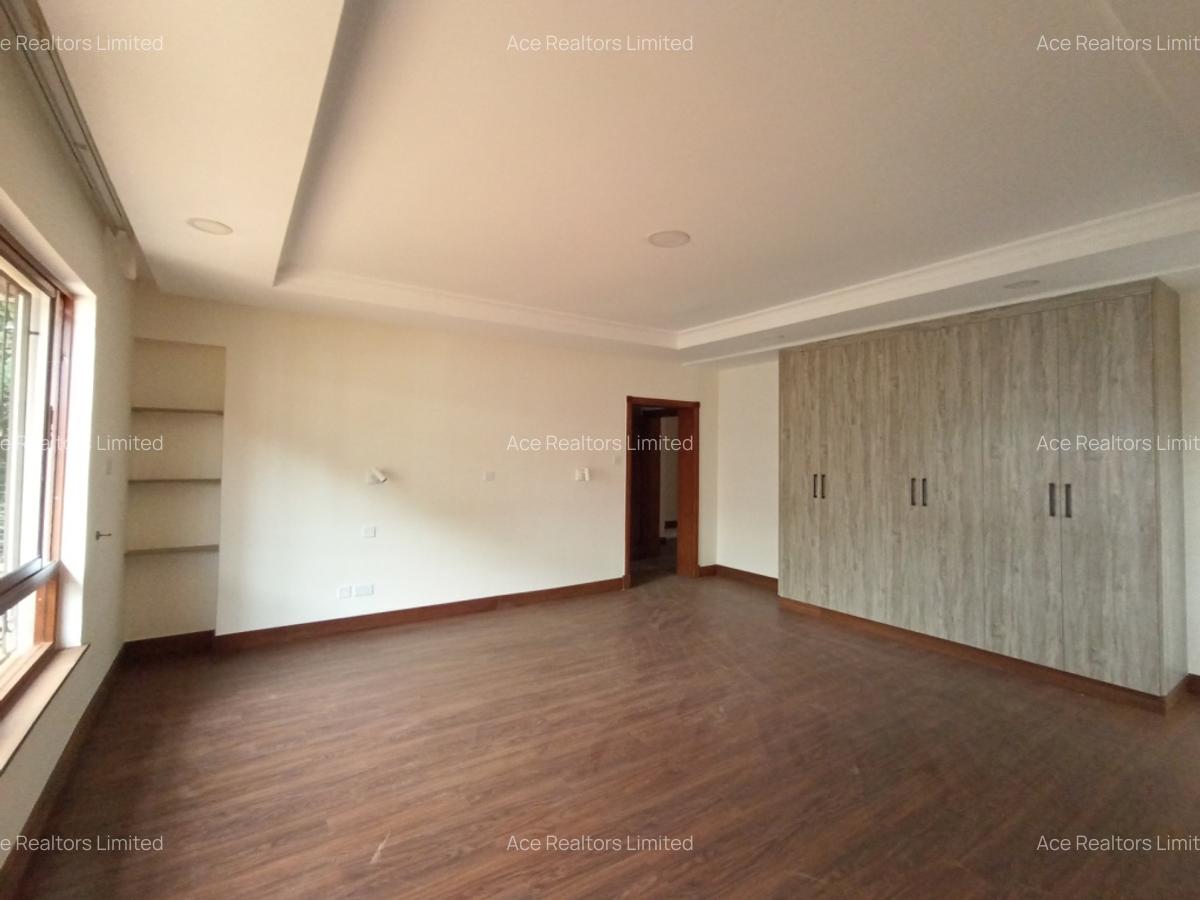 5 Bed House with En Suite at Spring Valley - 13