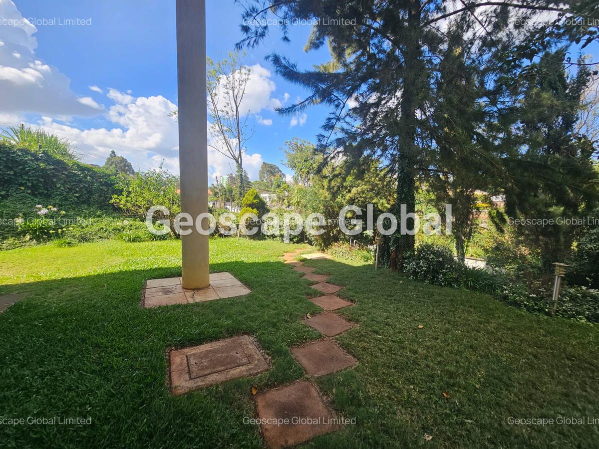 5 Bed House with En Suite in Kitisuru - 3