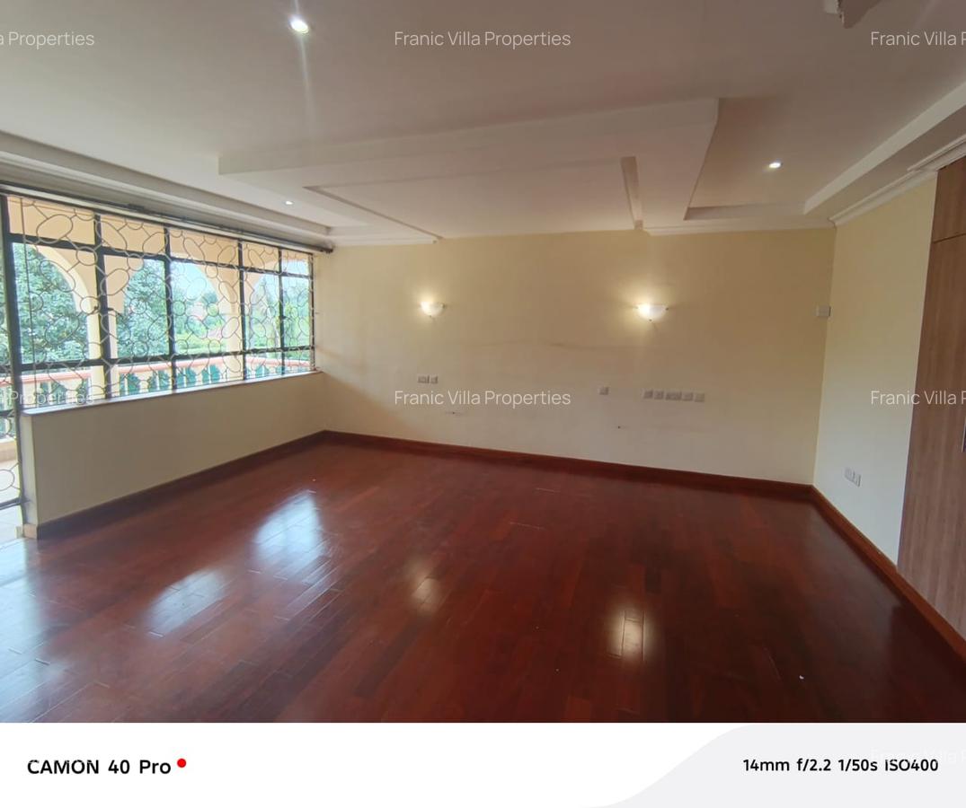 5 Bed House with En Suite at Runda - 2