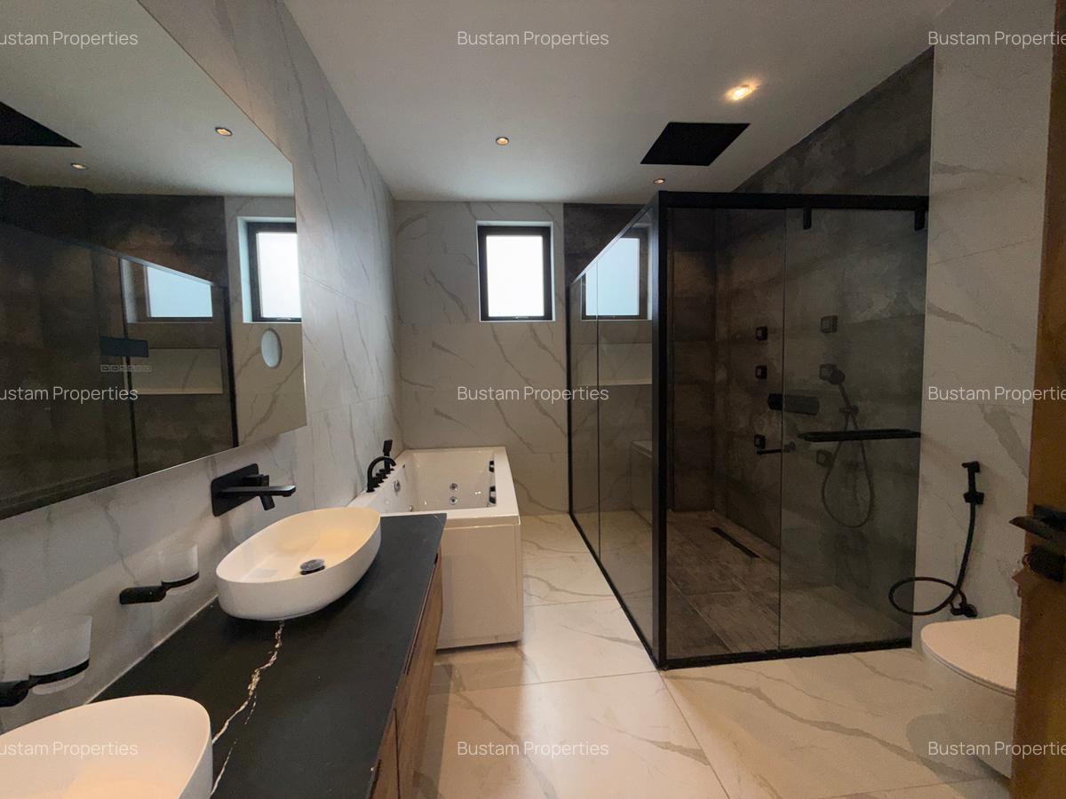 5 Bed Apartment with En Suite in Spring Valley - 8