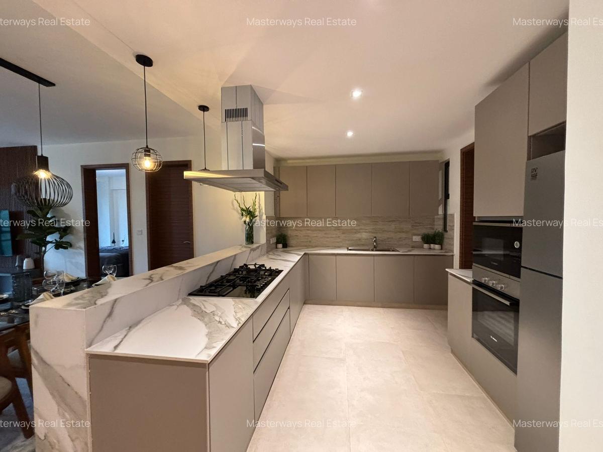 2 Bed Apartment with En Suite in Riverside - 2