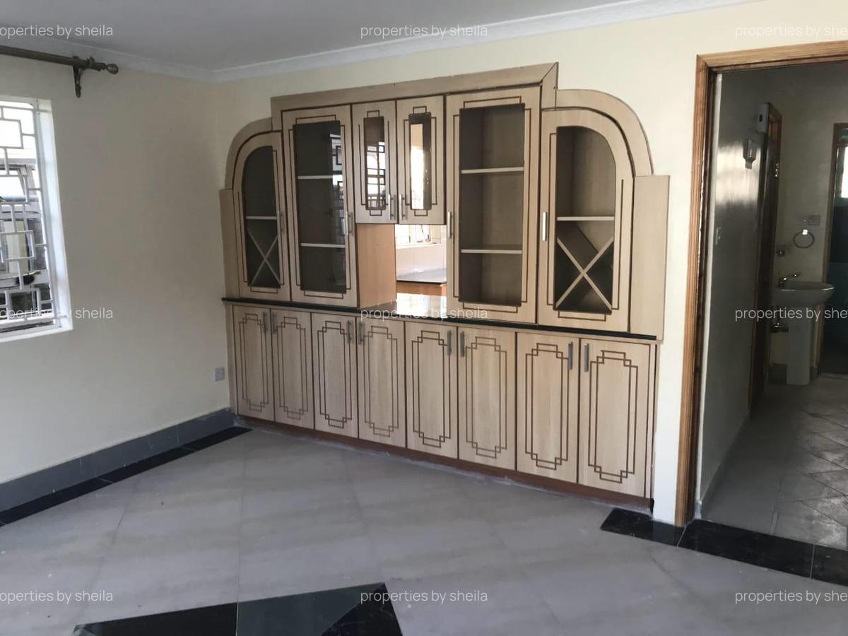 4 Bed Townhouse with En Suite at Shaloam - 6