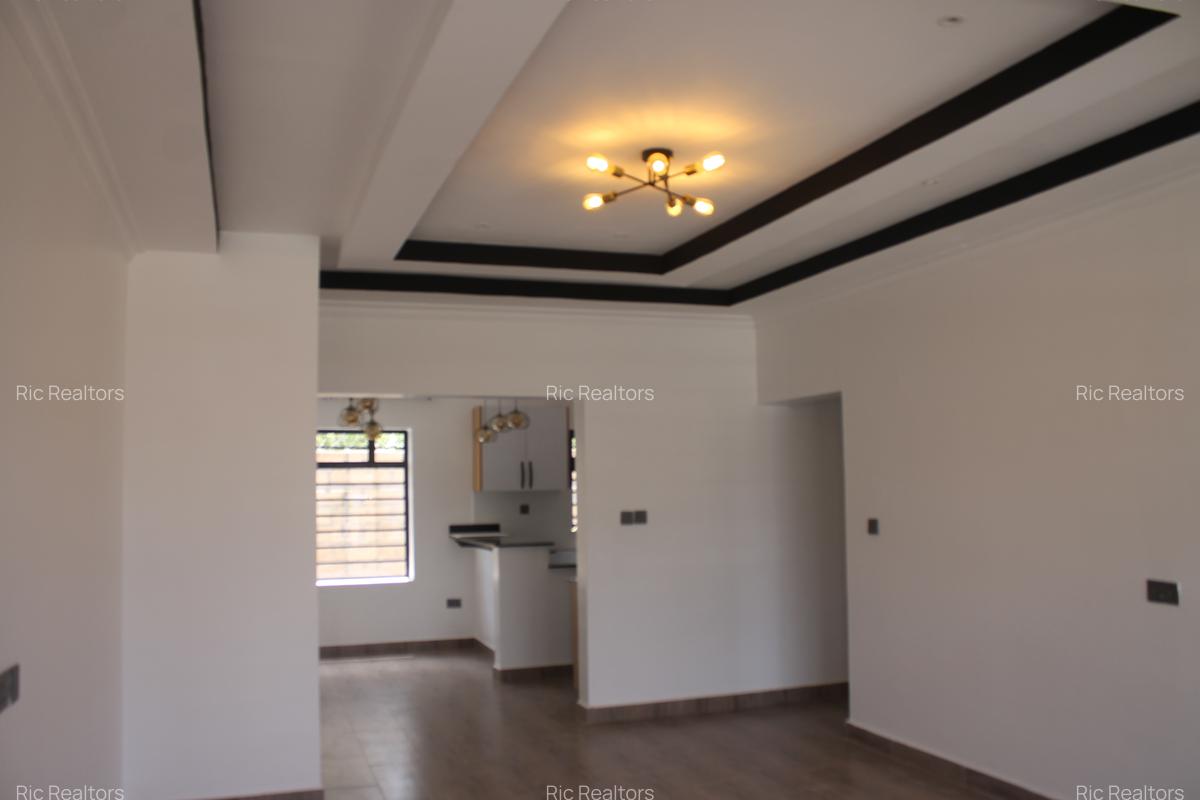 3 Bed House with En Suite at Merisho Road - 7