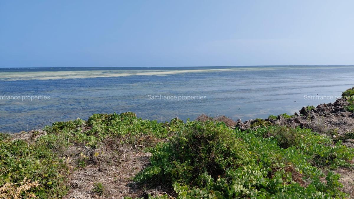 2 ac Residential Land at Jacaranda - 1