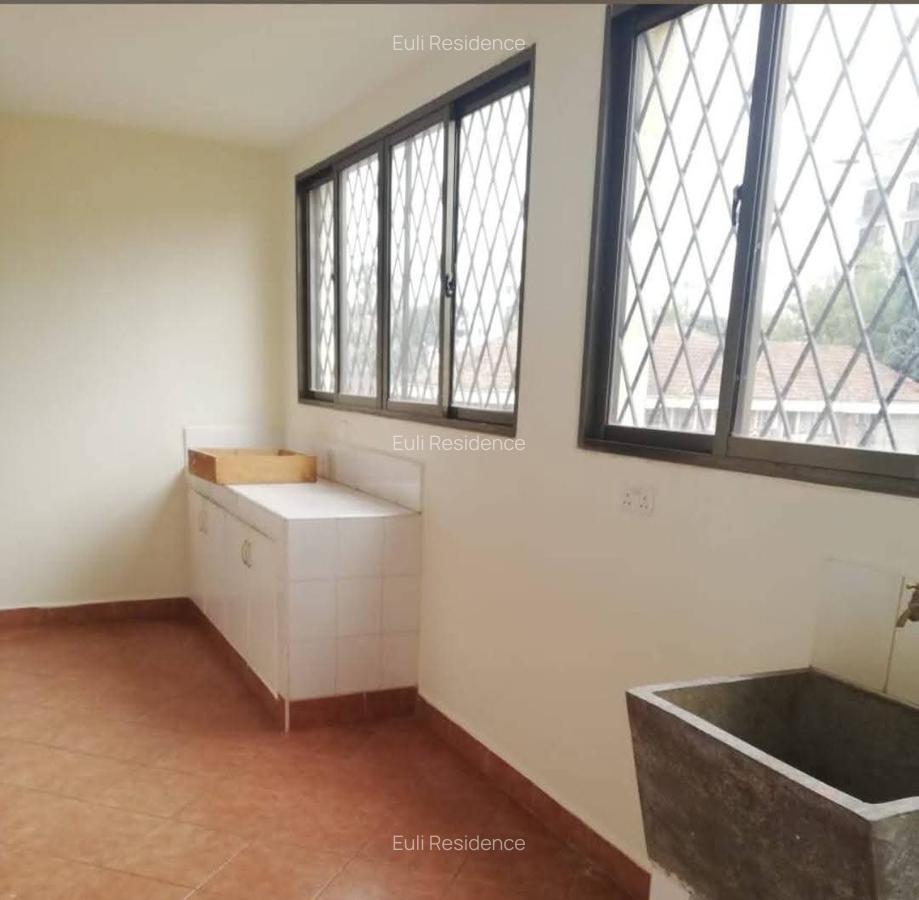 2 Bed Apartment with En Suite at Brookside Grove - 11