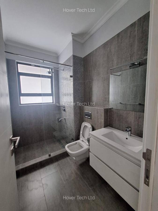 5 Bed Townhouse with En Suite in Runda - 15