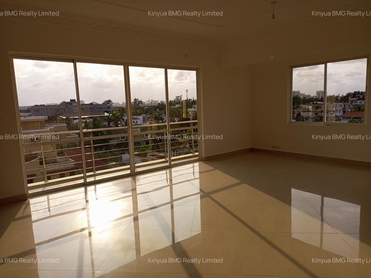 3 Bed Apartment with En Suite in Nyali Area - 11