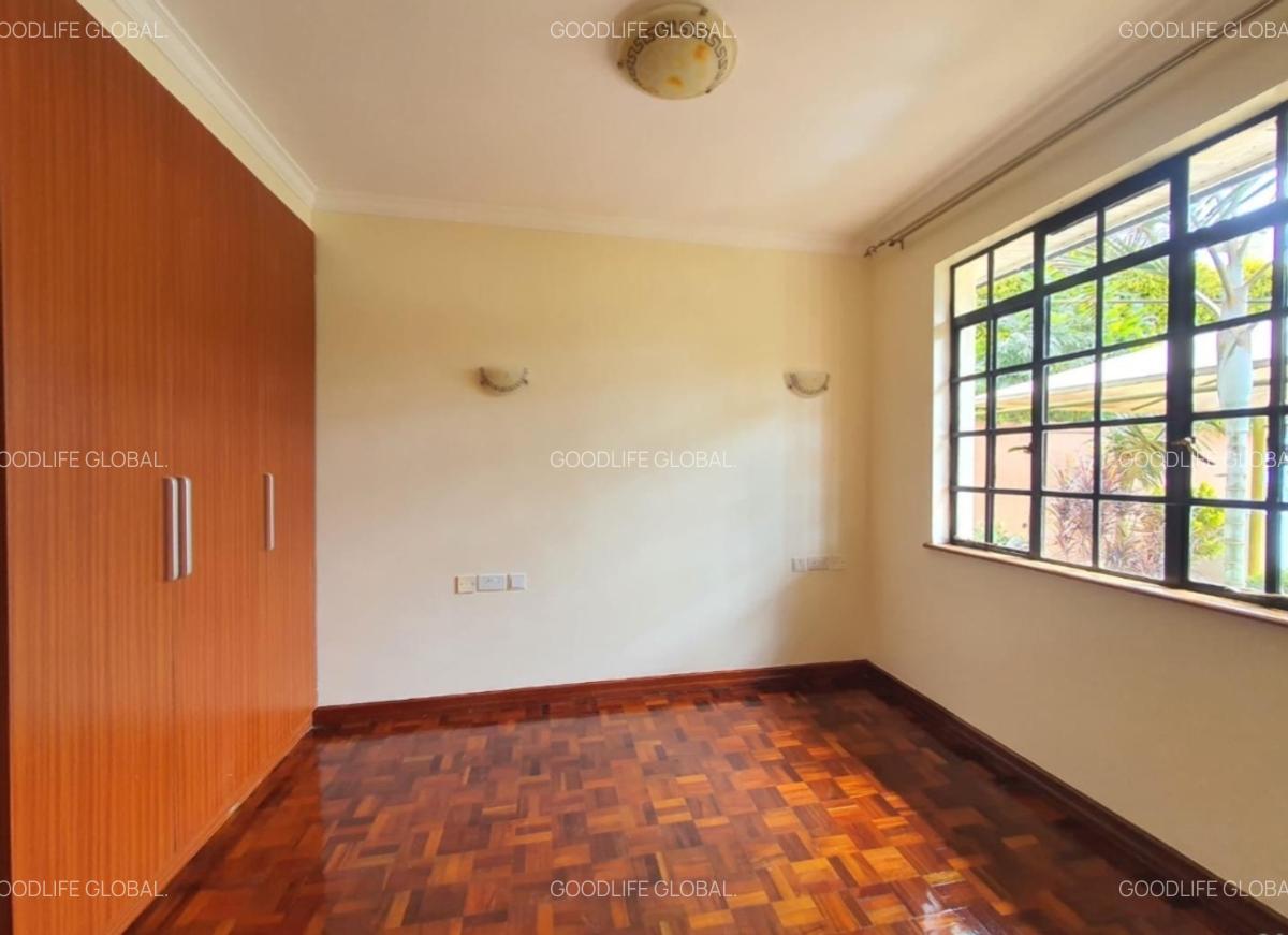 4 Bed House with En Suite at Loresho - 14
