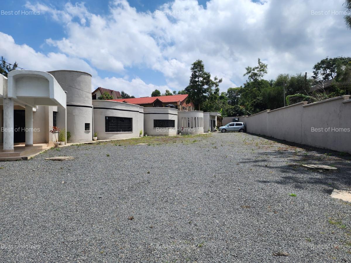1 Bed House with En Suite in Lavington - 9