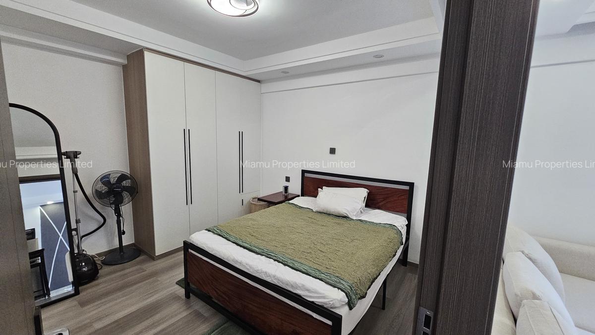 Furnished 1 Bed Apartment with En Suite at Valley Arcade - 5