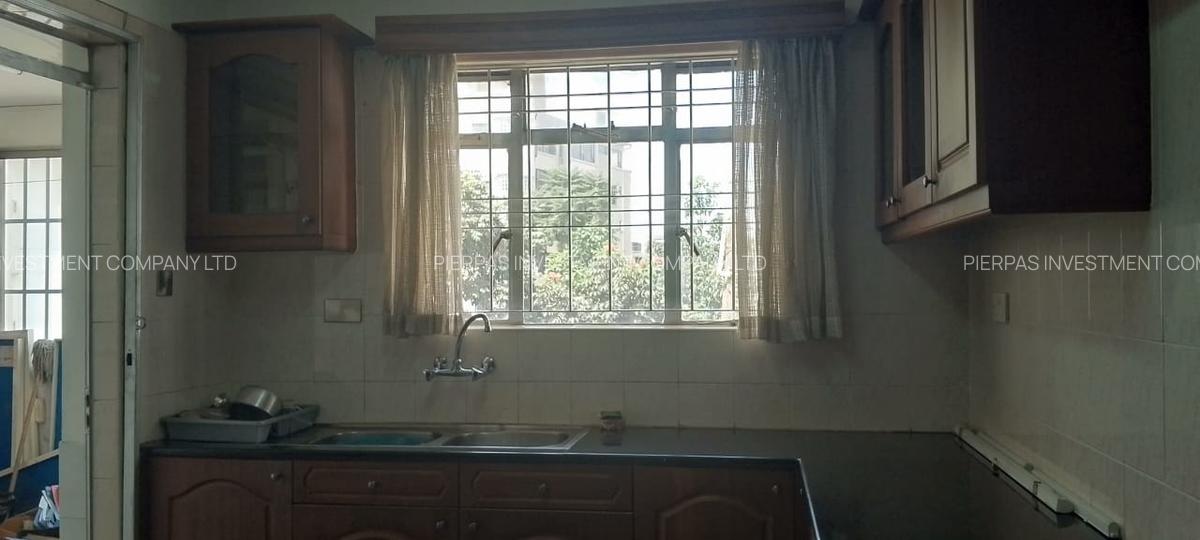 Serviced 4 Bed Apartment with En Suite in Riverside - 10