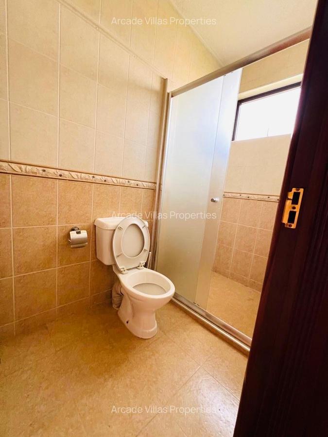 3 Bed Apartment with En Suite in Kilimani - 11